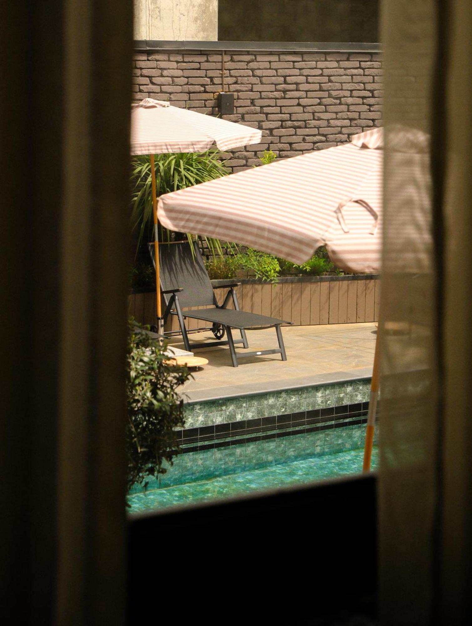 Communal Hotel Kutaisi Exterior photo